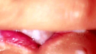 เมียญี่ปุ่นกลืนน้ำเงี่ยน หลังจากถูกเย็ดปากด้วยควยยักษ์
