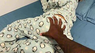 stepdaughter seduces stepdad watching porn door wide open 😈🔥