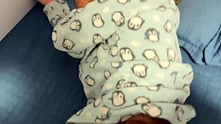 stepdaughter seduces stepdad watching porn door wide open 😈🔥