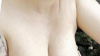 busty blonde big natural tits tattoo ass sexy!