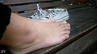 my filipina girl's sexy outdoor feet and toes got me so hard outside 😩