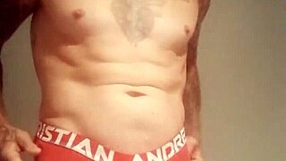 wtf afterlockup tattooed stud jerks monster cock hard?