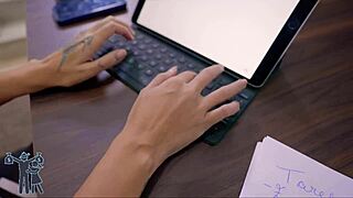 lady milf frotinha's hairy pussy fucked hard by boss not secretary duties