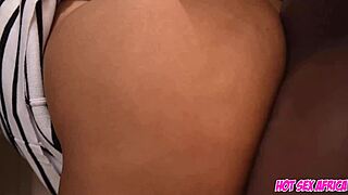 ma chatte rouge de ta grosse bite, tu veux la lécher?