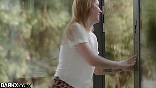 omg cute teen nikole nash twerkin' on big black cock lapdance ridin' cowgirl!