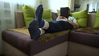 Ever sniffed a teen's wrinkled bare soles in socks before?