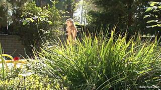 dahlia sky caught nude voyeur fingering her blonde pussy