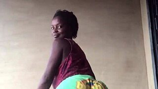 Crazy Bitch Twerks Her Huge Sexy Ass Outdoors Everywhere