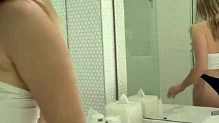 Megnutt02's Big Ass Tits Drip Wet In Steamy Shower Show!
