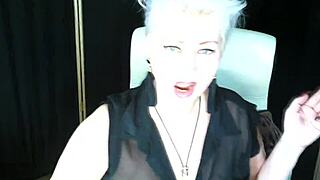 your stepmom webcam whore spreads for dirty talk at 32