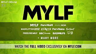 Sharing FREEUSE MILF Double Penetrated at Fancy Restaurant Desk!