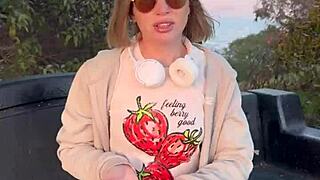 check out my first public flashing turned orgasm in sfw!