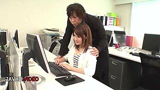 Naughty Yumi Maeda seduces boss at work