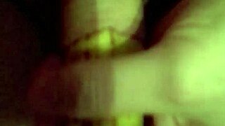 BANANA CLOSE-UP MASTURBATION IN RETRO BLUE FILMS!