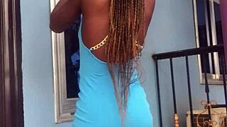 crazy bitch twerks her ass wild on the balcony outdoors!