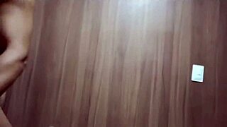 Hotwife Young Wife Begs Waiter to Fuck Her Hard in Motel!