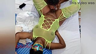 Latina prostitute's hairy pussy drips cum during homemade oral blowjob session