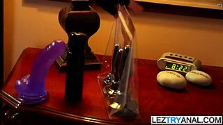 does this lesbian milf's fingering make hot teen 18+ beg for more?