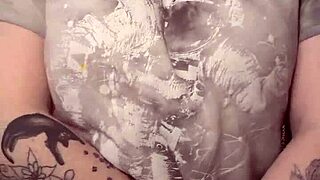 chubby gamer cums hard shaking ass in gaming chair