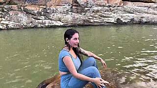 follando con desconocido por dinero en el rio... licking ass and pussy pov 😏🍑