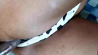 curvy amateur wakes to fat bbc spreading her silly for homemade fucking