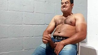 Yuri Gaúcho Strokes His Thick Monster Cock And Explodes For Fans