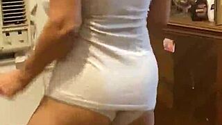 Anna Maria dives into her favorite passions as a sultry mature Dominican Latina milf
