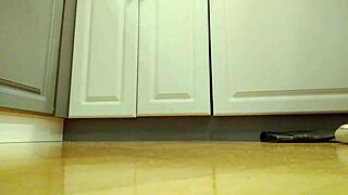 Fat ass orgasms hard in converse sneakers boots