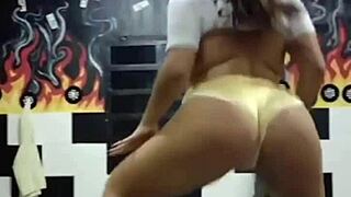 Argentinian Culona Twerks Her Massive Ass Seductively