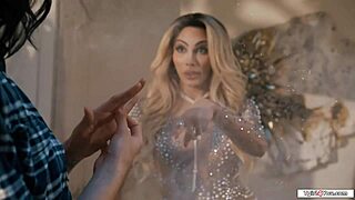 ARIEL DEMURE'S BUSTY LATIN SHEMALE PUSSY LICKING 69 MAGIC!