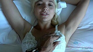 Ever hooked up in Vegas with cute blonde Eliza Jane's intimate pussy eating blowjob?