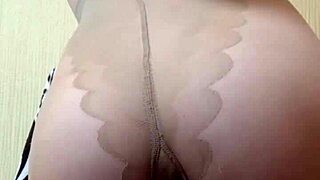 ELZA KOMS nylon ass mistress cages your cock!