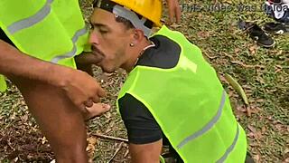 obra parada workers arrombado the uniform guy hard outdoors on labor day 😈🍆💦