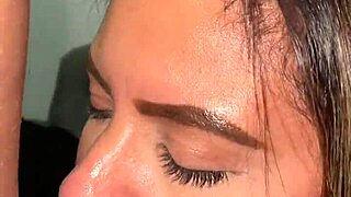ela deepthroats big cock moaning sexy 😘