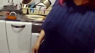 madura bbw licking ass in kitchen on cam yum