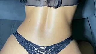 Brincando Com Cuzinho Oiled da Novinha Doggystyle Creampie