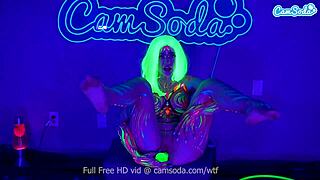 jewelz blu's body paint masturbation show with big tits n toys 😍💦