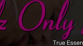 Yoga Milf Teen Scissor Kiss To Orgasm?