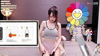KOREAN BJ DANCE SEXY ASIAN BLOWJOB MOVES!!