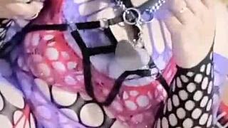 marysubmissive spreads legs wide for soft fingering tease