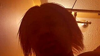Alliyahaleciascott pisses in update video