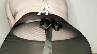 FTM Bounces Big Trans Ass on Dick