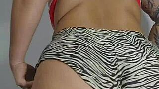 teasing clit and shaking ass on video call