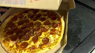 Jealous Girlfriend Fucks Before Pizza Ft Amberzinha Rough Ride