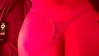 from mouth to pussy and back 😍👅💦 de la boquita ala conchita