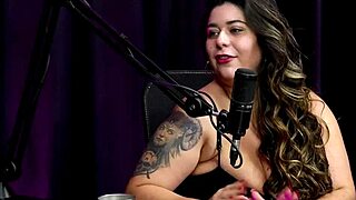 já se masturbou na praia? nathalia dias em casa de swing com menage e cuspe nos peitos! 🔥😈🏖️