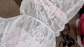 Amateur Ebony teasert in Lingerie Cosplay