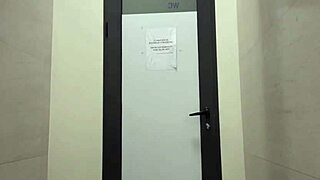 i take extreme anal pounding in public outdoors