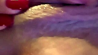 curvy brazilian blonde masturbates flashing huge clit 😍🔥