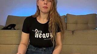 wanna see this horny teen's shaved pussy drip close-up in doggy?